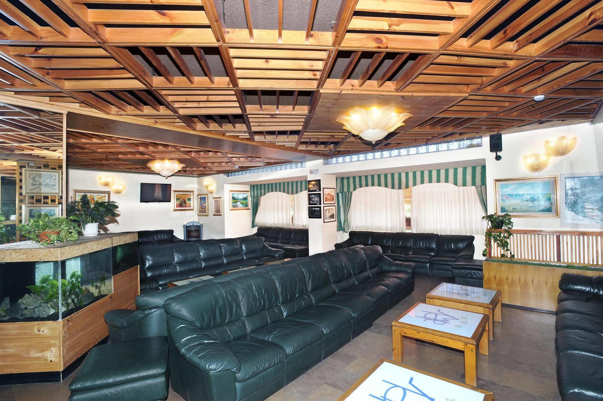 玉兰皇宫酒店 奥温多利 外观 照片